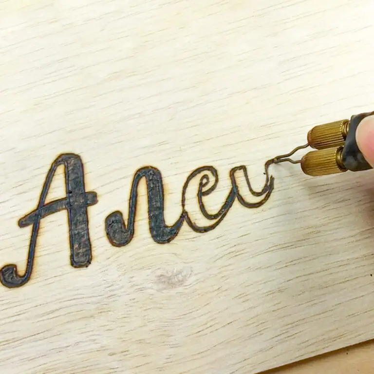How to Burn Letters in Wood