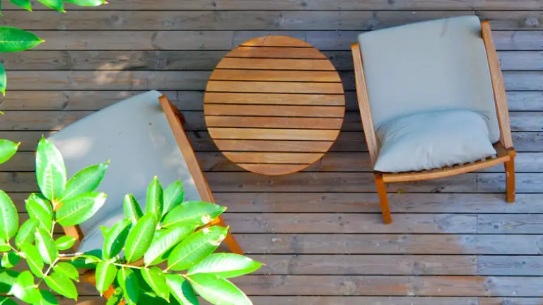 How to Clean Cedar Wood Furniture