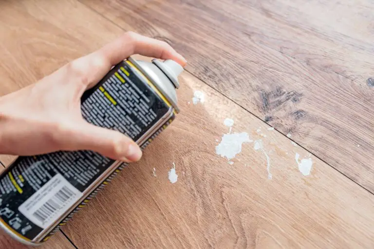 How to Get Dry Paint off Wood Floors