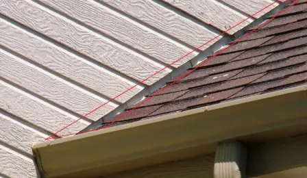 How to Install Roof Flashing against Wood Siding