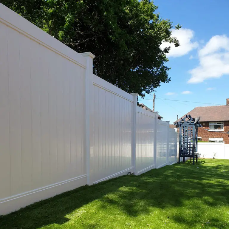 Is Wood Or Vinyl Fence Better  : The Ultimate Comparison for Your Property