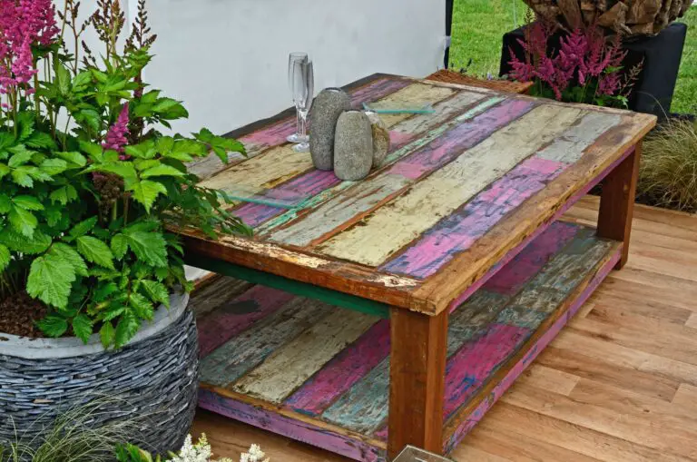 What is Reclaimed Wood Furniture : Sustainable Beauty for Your Home
